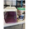 Image 1 : MEDIUM DOG KENNEL AND IAMS STORAGE TIN
