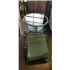 Image 1 : PATIO TABLE AND 6 CUSHIONS