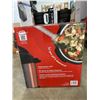 Image 3 : INSTANT POT DUO PLUS V5 7-IN-1 6QT PRESSURE COOKER - TESTED WORKING, RETAIL $159
