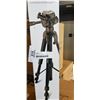 Image 3 : 58" INSIGNIA  LIGHT WEIGHT TRIPOD, RETAIL $79