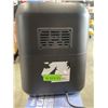 Image 3 : AS NEW BELLAPRO 5.7L TOUCHSCREEN AIR FRYER - TESTED WORKING, RETAIL $219