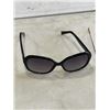 Image 2 : 2 CALVIN KLEIN AND 1 GUESS PAIRS OF SUNGLASSES.