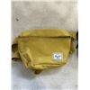 Image 2 : 2 HERSCHEL WAISTBAGS AND HERSCHEL WALLET