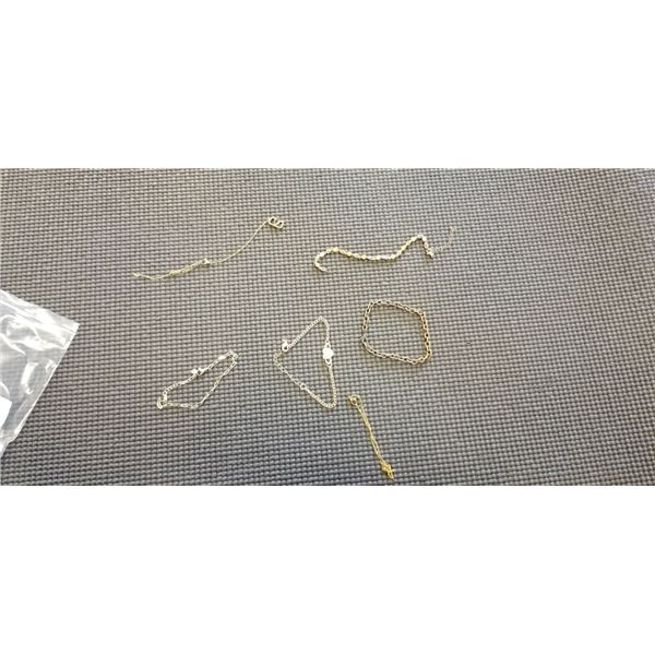 GOLD TONE LINKS BRACELETS