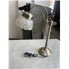 Image 1 : VINTAGE TABLE LAMP