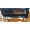 Image 2 : VIZIO 32" TV. WORKING