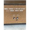 Image 4 : STRAUSS AM/FM RADIO MODEL STRAUSS LT-780. POWERS ON.