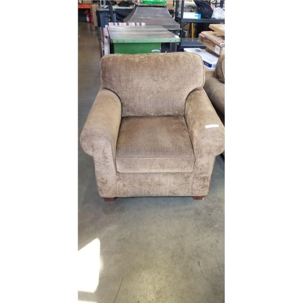 BROWN UPHOLSTERED ARM CHAIR