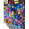Image 3 : BABY BLOW UP POOL AND PLASTIC BALLS
