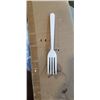 Image 3 : BOX OF 1000 NEW 7" FORKS
