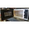 Image 2 : INSIGNIA 0.7 CU FT STAINLESS STEEL MICROWAVE - TESTED WORKING, RETAIL $109
