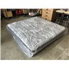 Image 2 : AS NEW SEILY POSTURPEDIC + KINGSIZE MATTRESS