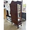Image 3 : MAHOGANY DISPLAY CABINET WITH GLASS SHELF