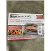 Image 3 : BLACK AND DECKER 4 SLICE AIR FRYER TOASTER OVEN - TESTED WORKING, RETAIL $179