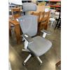 Image 2 : AUTONOMOUS OFFICE CHAIR