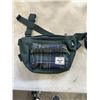 Image 2 : 2 HERSCHEL WAISTBAGS AND HERSCHEL WALLET