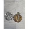 Image 3 : 2 Military Hat Badges and 3 RAF Badges Cigarette Cards