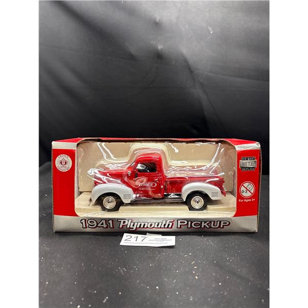 1:24 Scale Die Cast Lennox 1941 Plymouth Pickup in Original Box