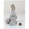 Image 4 : Lladro Porcelain Figurine, Flower Song 1007607