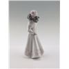 Image 2 : Lladro Pretty Posies Glazed Porcelain Figurine