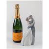 Image 4 : Nao by Lladro Spanish Porcelain A Kiss Forever Figurine