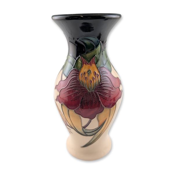 Moorcroft Anna Lily Pattern Pottery Vase