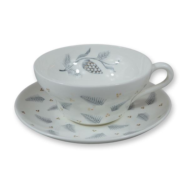 Wedgwood Pinehurst Pattern W4165 Bone China Cup and Saucer