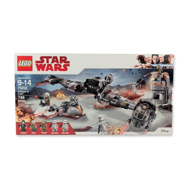 LEGO Star Wars 75202 Defense of Crait Building Set