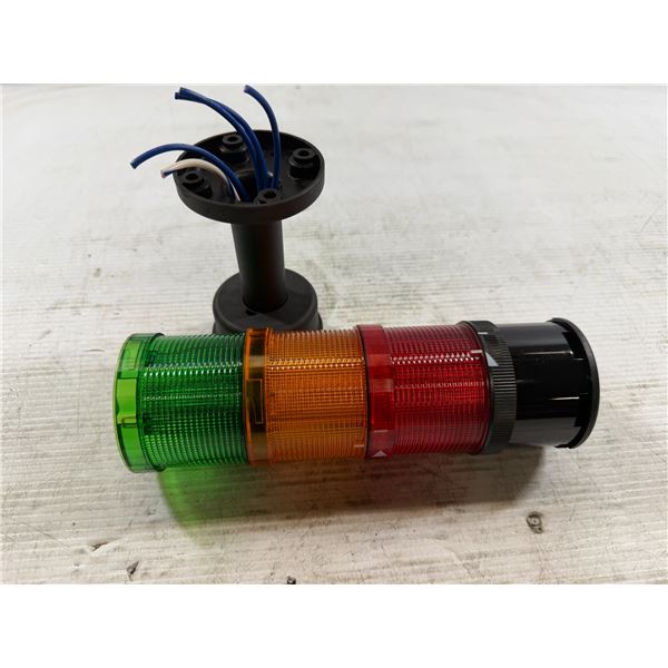 Siemens Stack Light #8WD4408-0AD w/ #8WD4 400-1AC, #8WD4 400-1AD, #8WD4 400-1AB