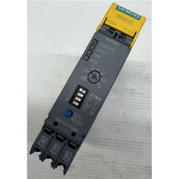 Siemens #3SK1122-1CB41 Safety Relay