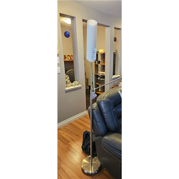 Luminara Floor Lamp B