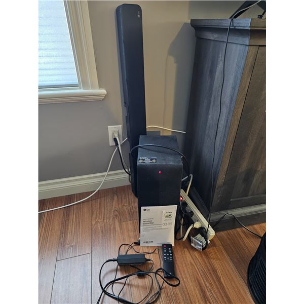 LG Sound Bar & Sub Woofer B