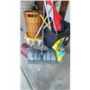 Image 2 : Totes, Baskets, Food Storage A
