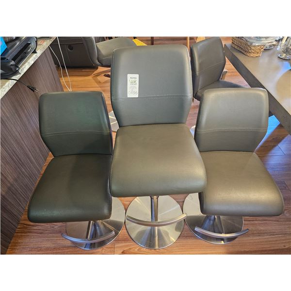 Adjustable Kitchen Table/Bar Stools C