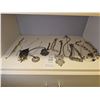 Image 1 : Costume Jewelry A