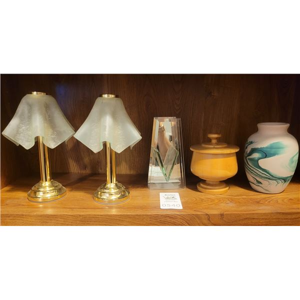 Decor & More A