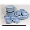 Image 1 : STONEWARE - OVEN TO TABLE COMPLETE SET