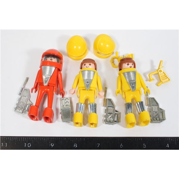 3 VINTAGE 1974 PLAYMOBIL ASTRONAUT FIGURES