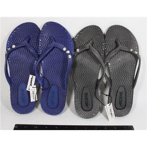 2 PAIRS OF SIZE 8 FLIP FLOPS