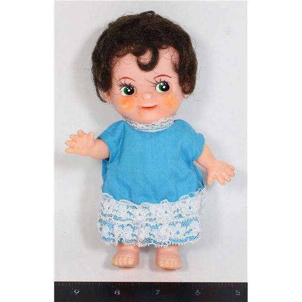 VINTAGE KITSCH PLASTIC/CELLULOID KEWPIE-STYLE BABY