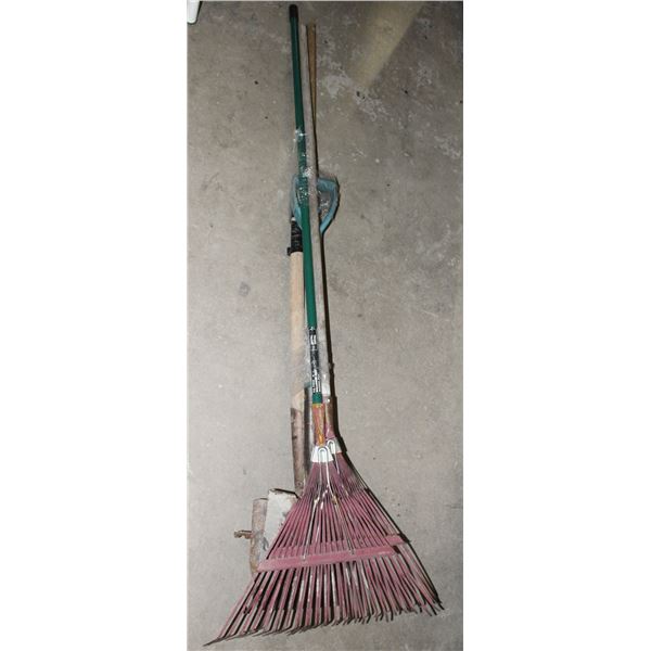 3 RAKES + 2 SHOVELS