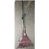 Image 1 : 3 RAKES + 2 SHOVELS