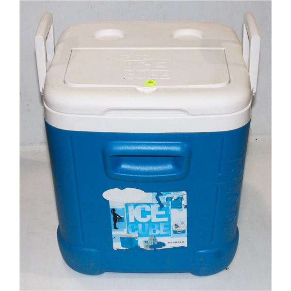 IGLOO - ICE CUBE COOLER