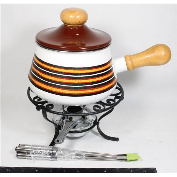 VINTAGE FONDUE SET