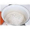 Image 3 : DOUBLE HANDLED VINTAGE FLOWER POT WITH LID