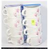 Image 1 : 8 TUPPERWARE MUGS