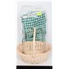 Image 1 : HANDMADE VINTAGE GINGHAM TABLECLOTH "CHICKEN SCRA
