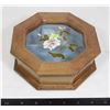 Image 1 : VINTAGE HAND CROCHET CATHEDRAL WINDOW GRANNY SQUAR