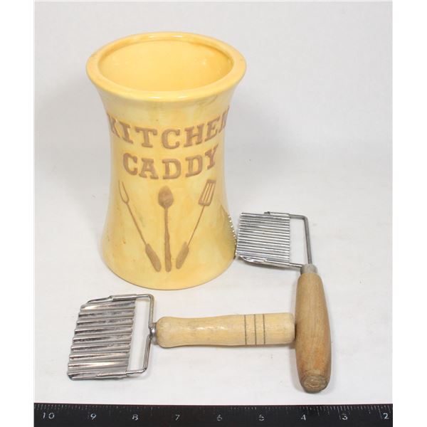 VINTAGE KITCHEN CADDY AND 2 SLICERS