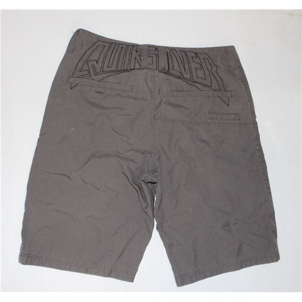QUIKSILVER SHORTS